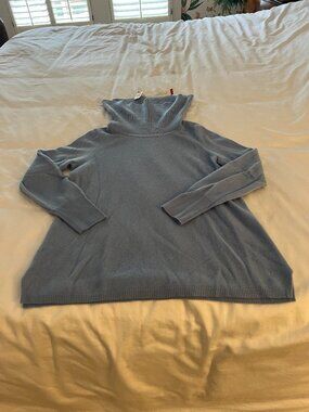 Buttery soft Talbots light blue Cashmere cowl neck sweater top NWT Size M